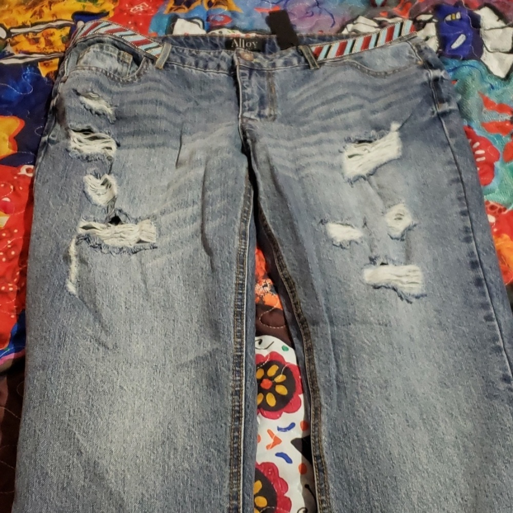 Jeans - Picture 2 of 2